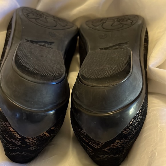 Python print Dansko loafers. Size 37. - Picture 7 of 7